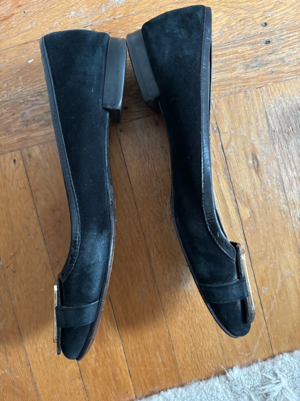 Tory Burch Black Suede Flats with Gold Logo Buckle - Picture 2 of 7